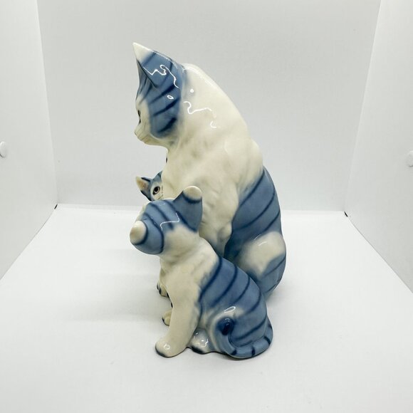HTF Vtg Harvey Knox Mom Kittens Cat Figurine Tiger Tabby Family Royal Orleans - Picture 3 of 6